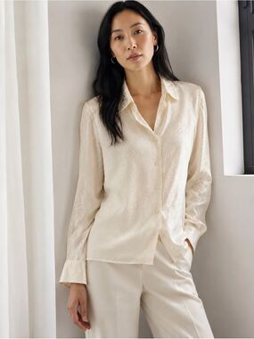 Bridgetown Collection 100% Silk Blouse in Ivory/Cream S